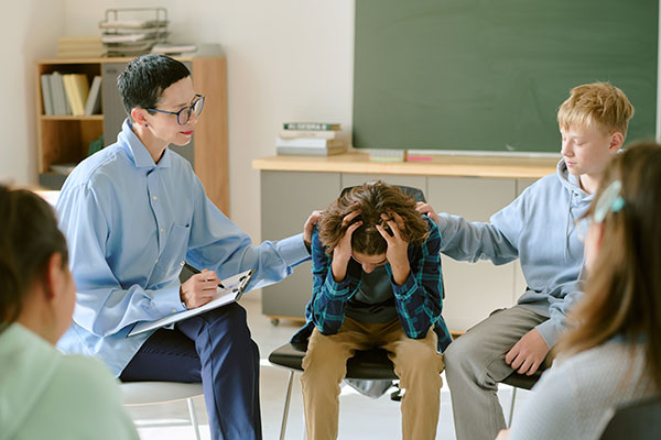 Imagen de Curso de Desarrollo Profesional en Prevención e Intervención en Salud Mental y Conductas Suicidas en el Ámbito Escolar
