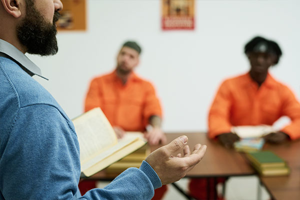 Imagen de Curso de Desarrollo Profesional en Intervención Educativa en Centros Penitenciarios y Reinserción