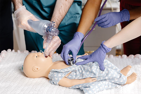 Imagen de Curso en Urgencias Obstétricas y Reanimación Neonatal