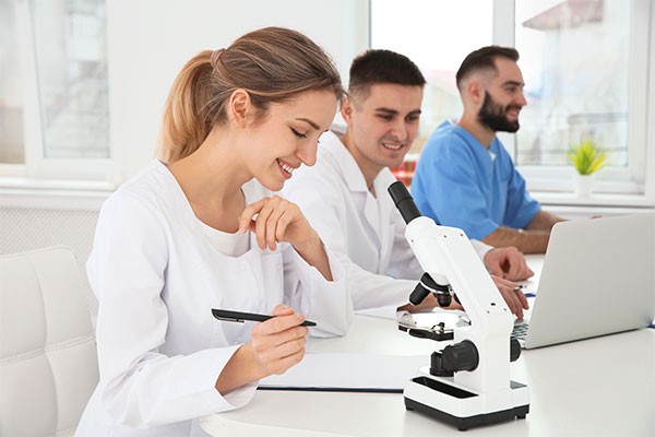 Imagen de Curso en Técnicas de Procesamiento Histológico y Microtomía Básica